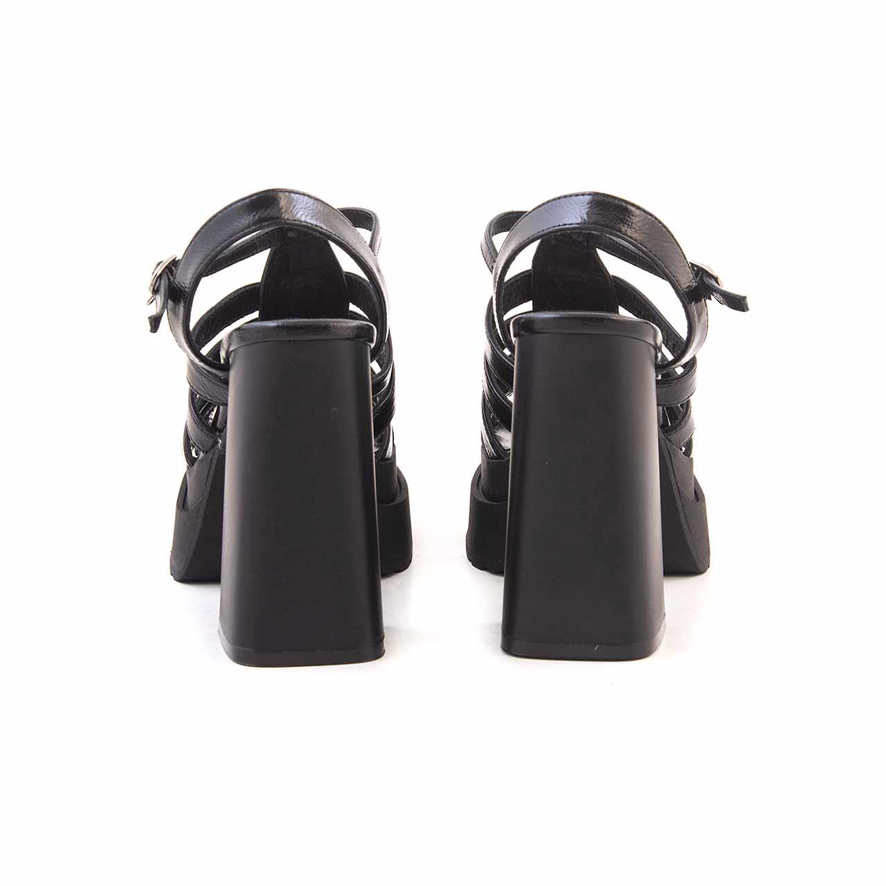 Mocassini Kadın Rugan Deri Poli Taban Siyah Sandalet 