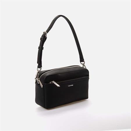 Calvin Klein Kadın Siyah Omuz Çantası 