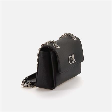 Calvin Klein Kadın Siyah Omuz Çantası 