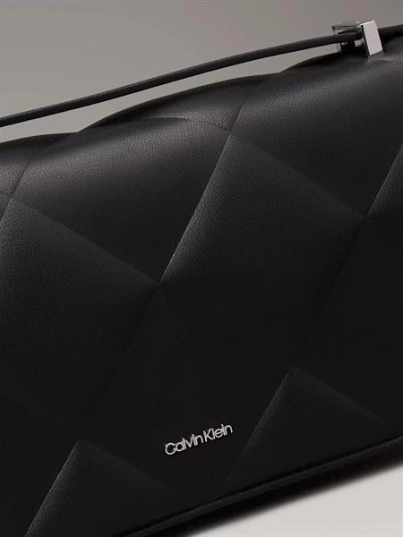 Calvin Klein Kadın Siyah Omuz Çantası 