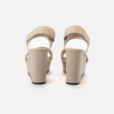 Calvin Klein Kadın Bej Sandalet 