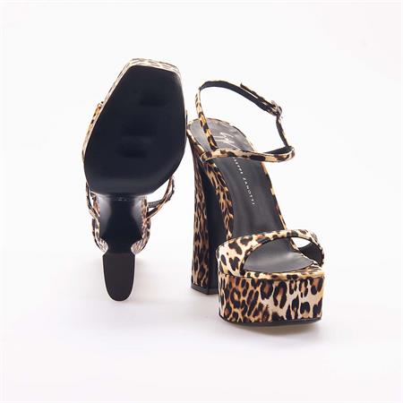 Giuseppe Zanotti Kadın Naturel Topuklu Ayakkabı