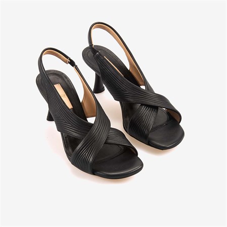 Hawen Angels Kadın Kösele Taban Bantlı 7,5cm Kısa Topuklu Sandalet 6895-04-V1
