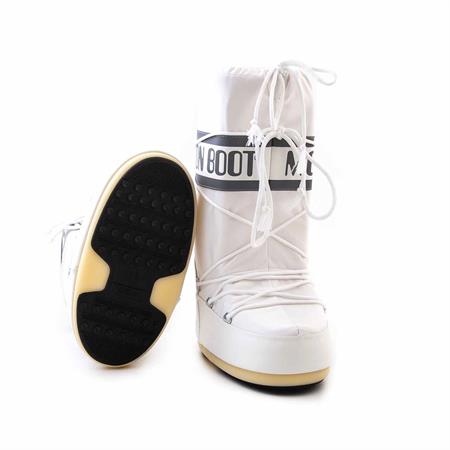 Moonboot Kadın Dolgu Taban Beyaz Kar Botu Çizme