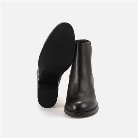 Rouge Kadın Hakiki Deri Kauçuk Taban Siyah Topuklu Bot 