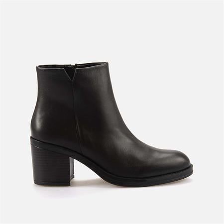 Rouge Kadın Hakiki Deri Kauçuk Taban Siyah Topuklu Bot 