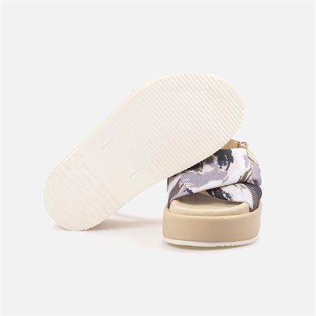 Rouge Kadın Hakiki Deri Eva Taban Bej Sandalet 