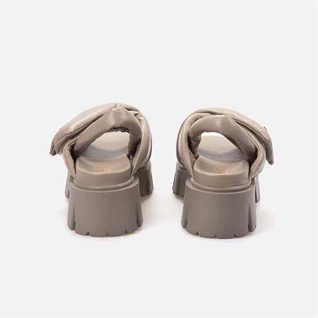 Rouge Kadın Hakiki Deri Kauçuk Taban Gri Sandalet Ayakkabı