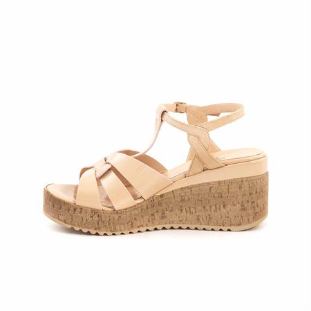 Rouge Kadın Rugan Deri Kauçuk Taban Bej Parlak Sandalet Terlik