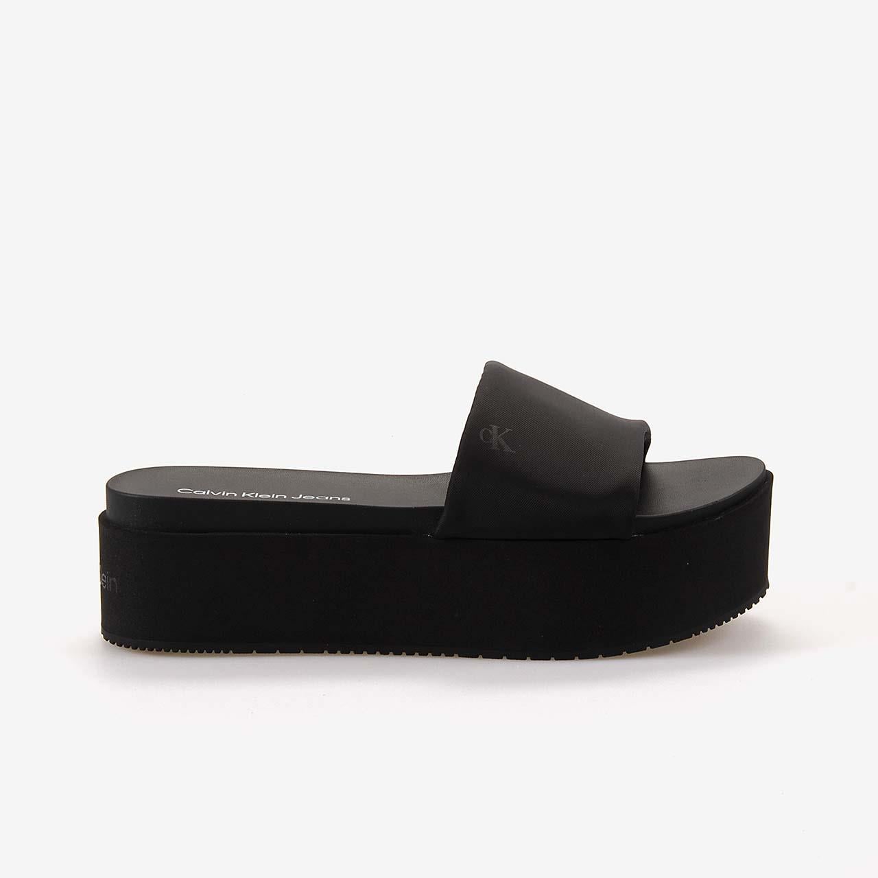 Calvin Klein Kadın Dolgu Topuk Terlik YW0YW01791
