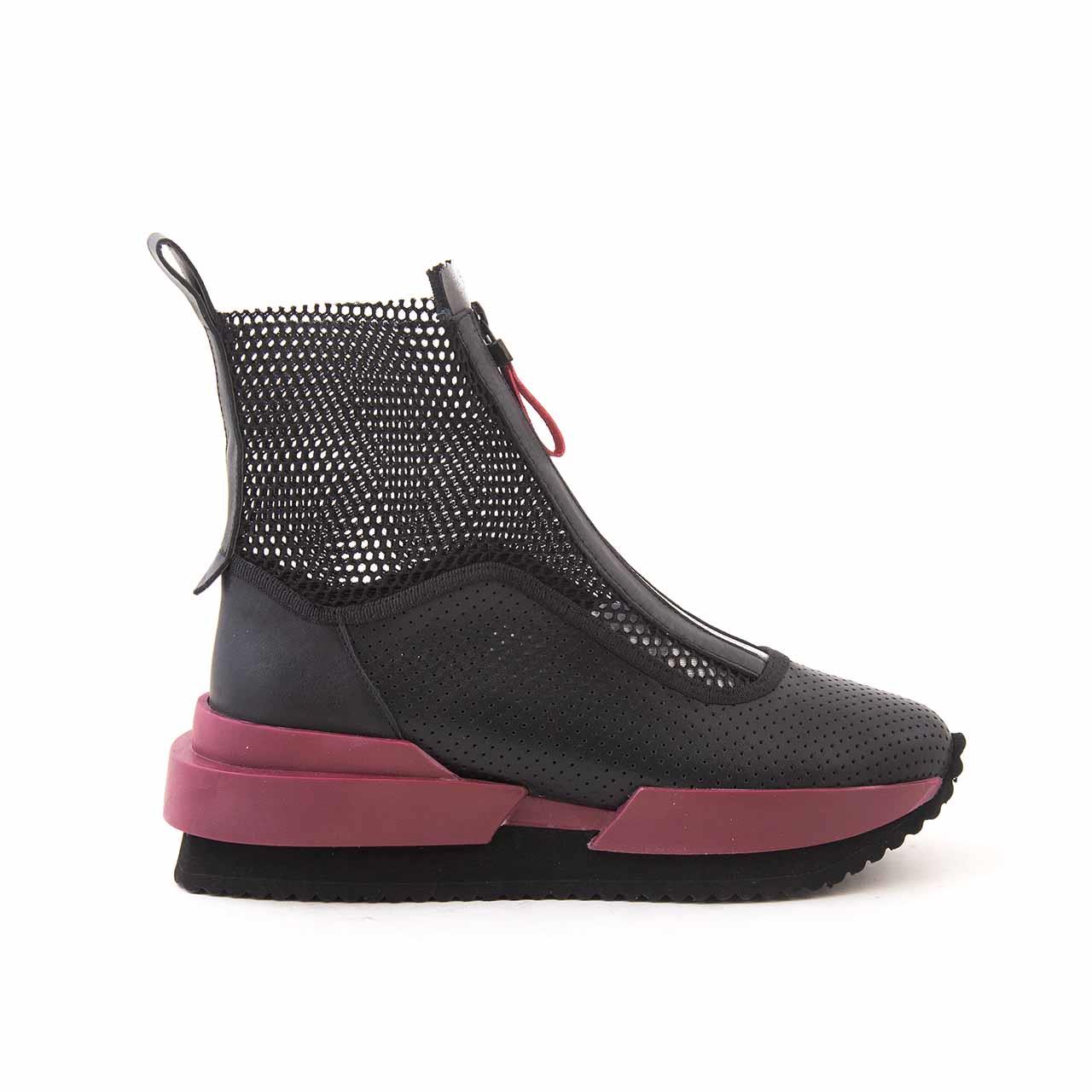 Rouge Women's Sports & Sneakers