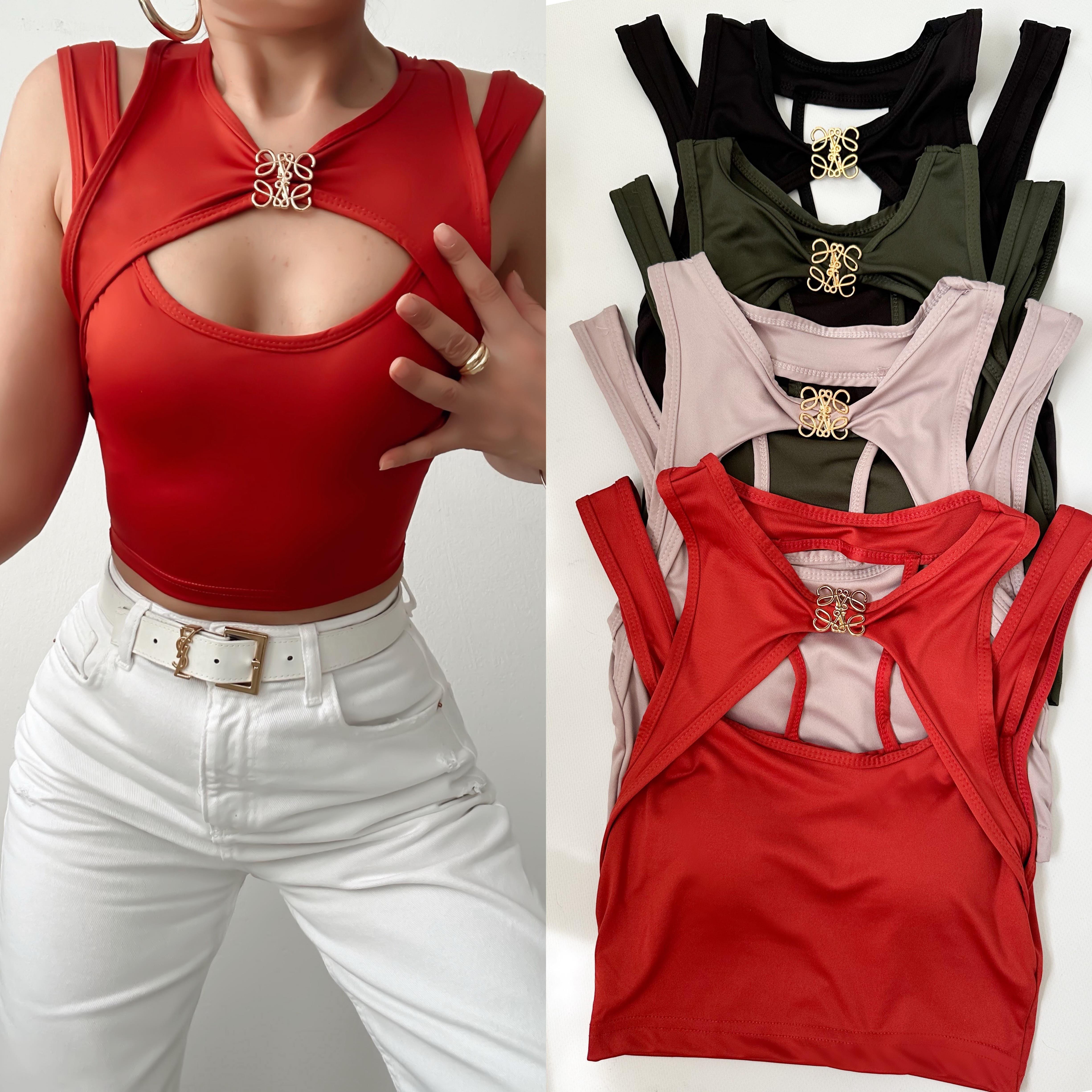 ANGINNA ÇIKARILABİLİR DOLGULU AKSESUARLI BLUZ 