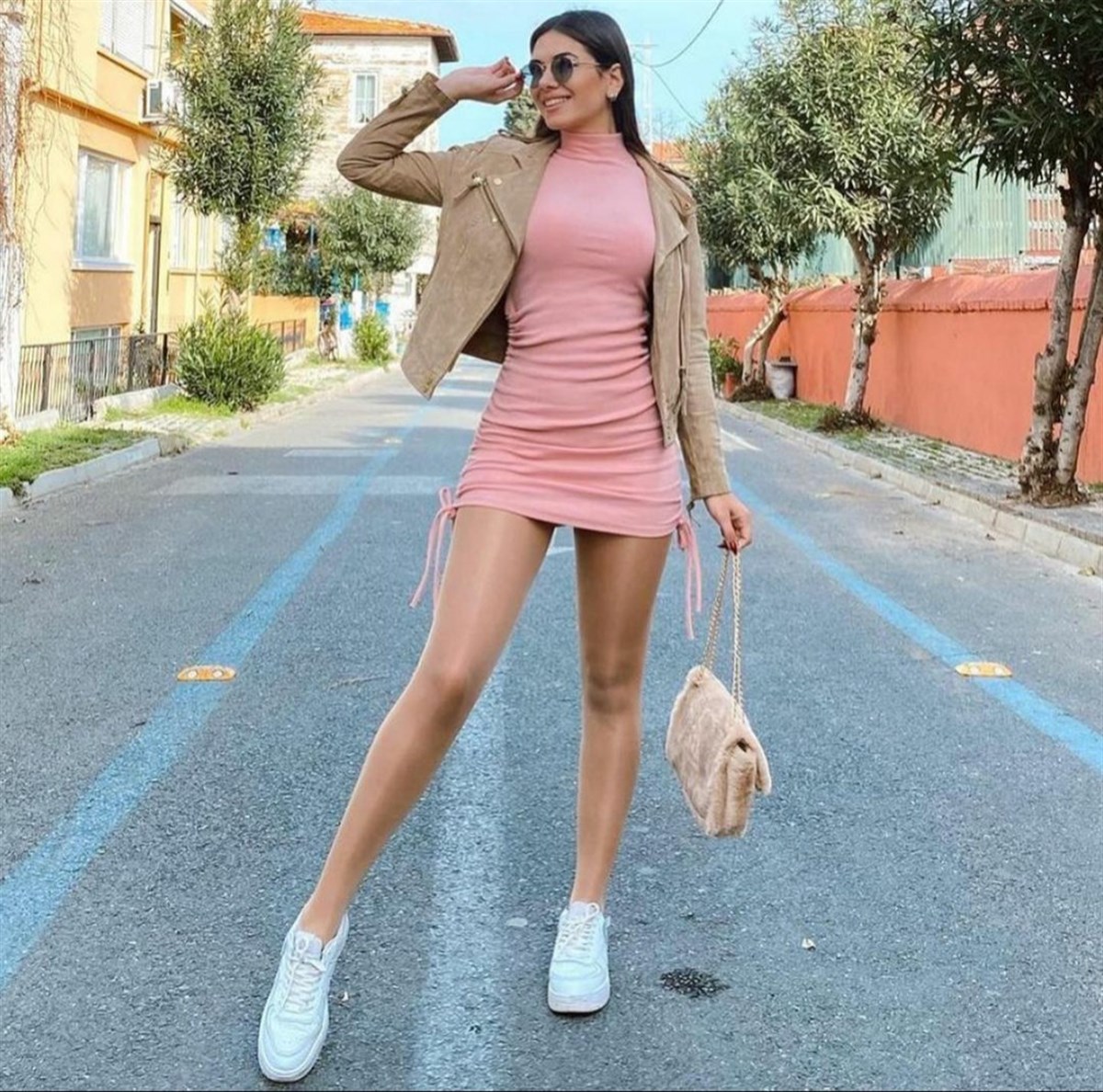 BUZGULU BALIKCI ELBISE PUDRA