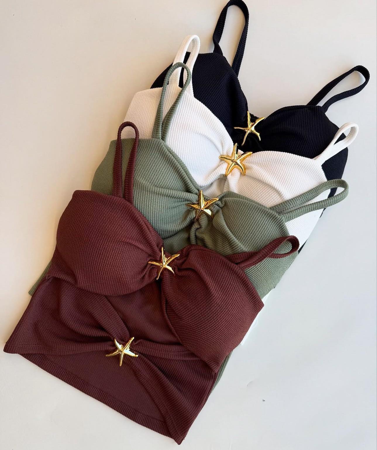 QUENA DOLGULU AKSESUARLI BLUZ