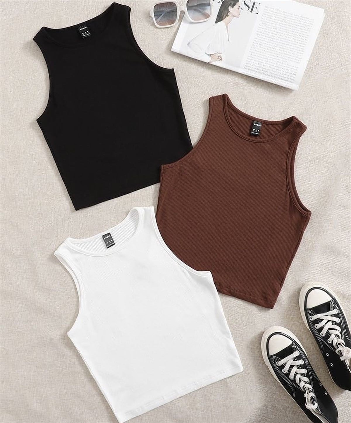 WISH HALTER YAKA CROP TOP 