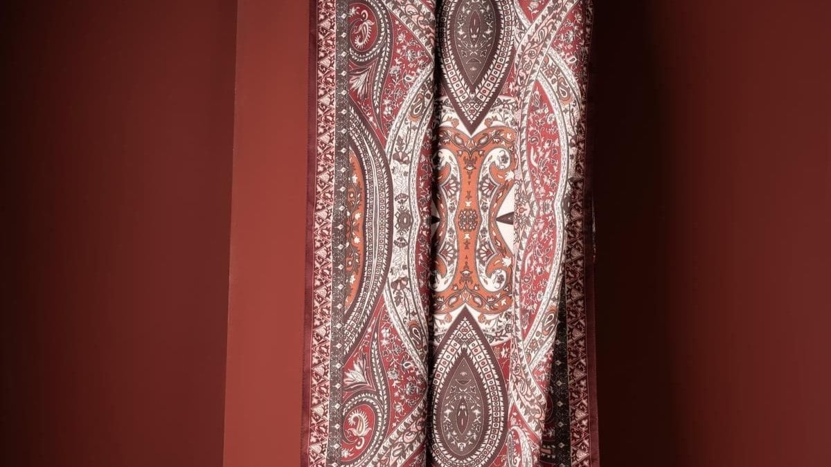 Tesettür Giyimde Yeni Trend: Dijital Soft Şal Nedir?