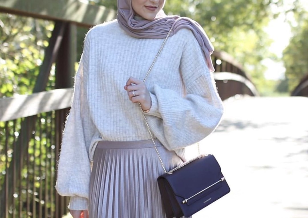 Tesettür Pileli Etek Nedir, Nasıl Kombinlenir?