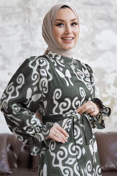 Amaris Desenli Kuşaklı Haki Saten Elbise