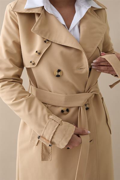 Arkası Zincir Detay Camel Trençkot