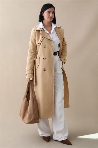Arkası Zincir Detay Camel Trençkot