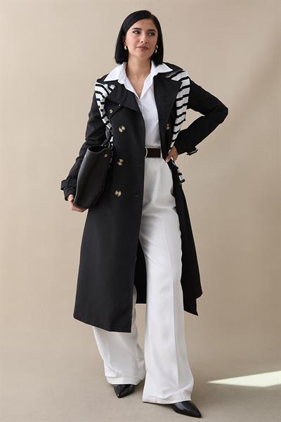 Arkası Zincir Detay Siyah Trençkot