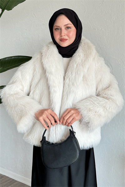 Astarlı Kısa Ekru Kürk