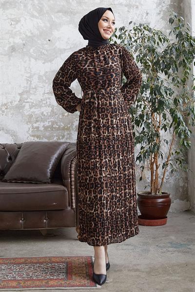 Aste Kuşaklı Piliseli Şifon Elbise - Kahverengi