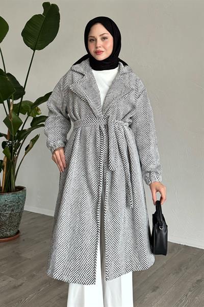 Balıksırtı Beyaz Kaşe Kaban