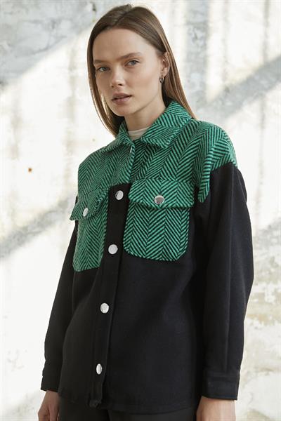 Balıksırtı Desenli Cepli Kaşe Yeşil Ceket