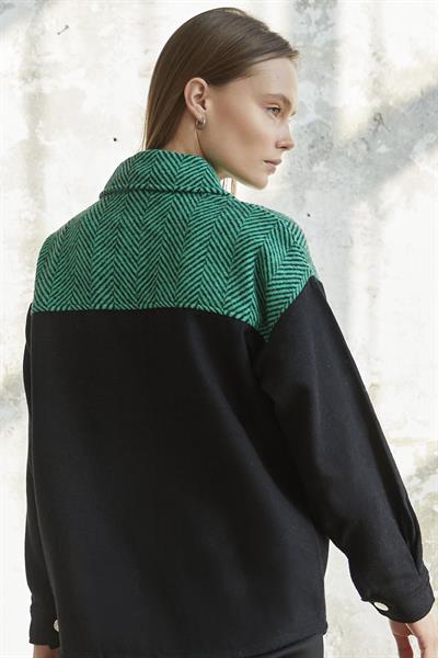 Balıksırtı Desenli Cepli Kaşe Yeşil Ceket