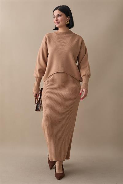 Balon Kollu Elbiseli Camel Triko Takım