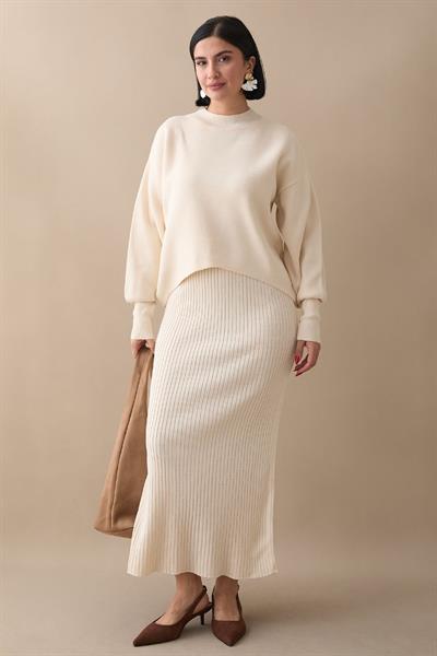 Balon Kollu Elbiseli Ekru Triko Takım