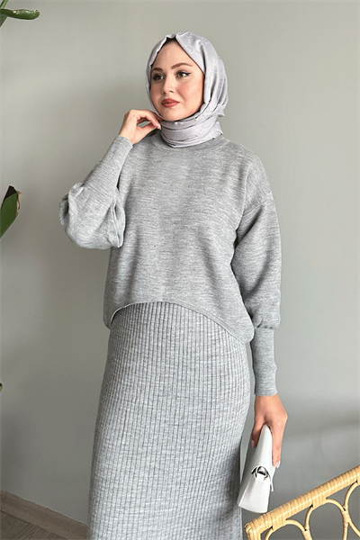 Balon Kollu Elbiseli Gri Triko Takım