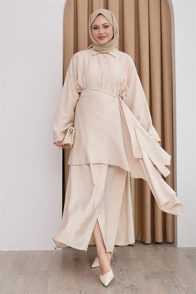 Belden Bağlamalı Bej Ayrobin Elbise