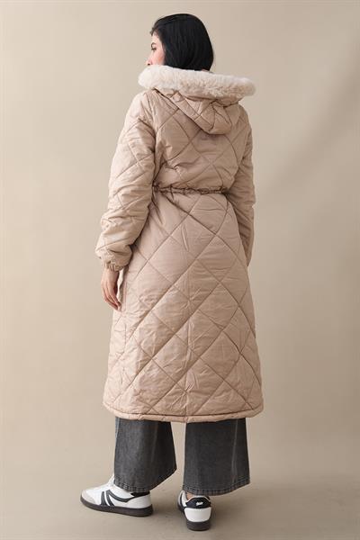 Beli Büzgülü Kapitone Mont Bej