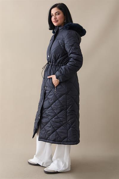 Beli Büzgülü Kapitone Mont Lacivert