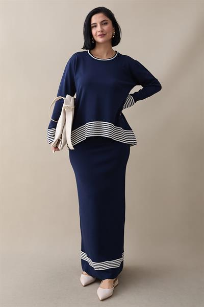 Biye Şeritli Etekli Lacivert Takım