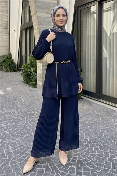Bol Pantolonlu Piliseli Şifon Lacivert Takım