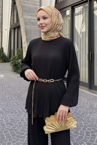 Bol Pantolonlu Piliseli Şifon Siyah Takım