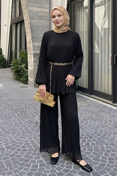 Bol Pantolonlu Piliseli Şifon Siyah Takım