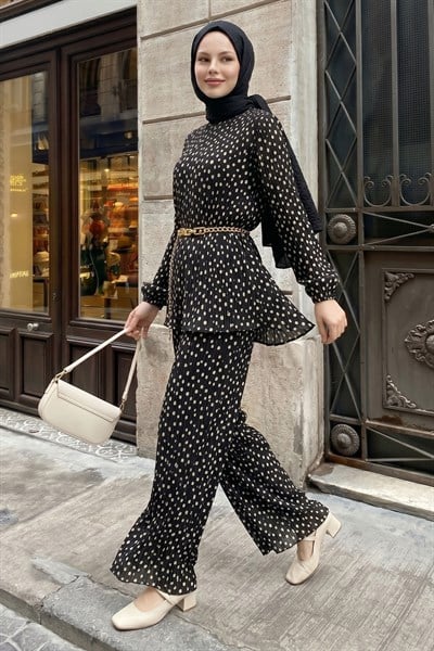 Bol Pantolonlu Puantiyeli Piliseli Şifon Siyah-Beyaz Takım
