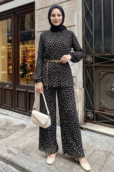 Bol Pantolonlu Puantiyeli Piliseli Şifon Siyah-Beyaz Takım
