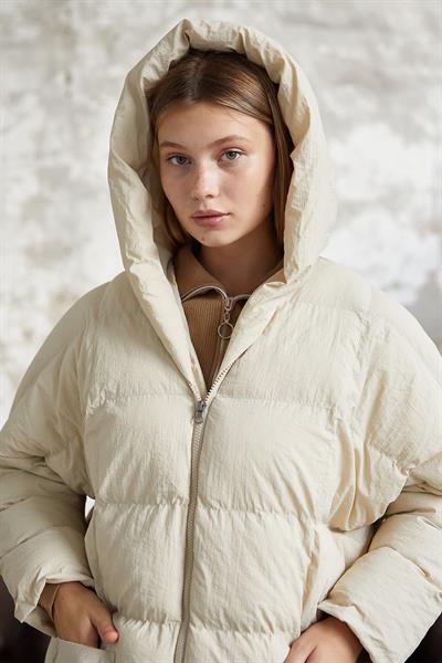 Bona Kapüşonlu Krinkıl Şişme Mont - Beyaz