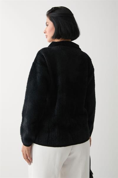 Boncuk Cep Detaylı Siyah Hırka