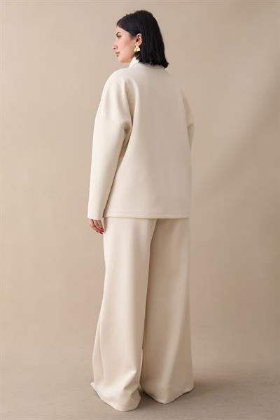 Broş Detay Ceketli Bej İkili Takım