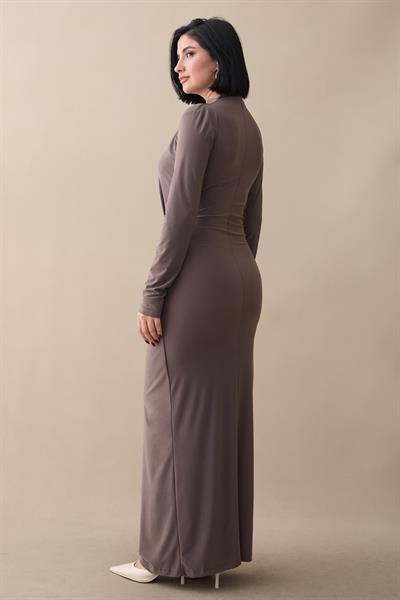 Büzgülü Yandan Broşlu Vizon Sandy Elbise