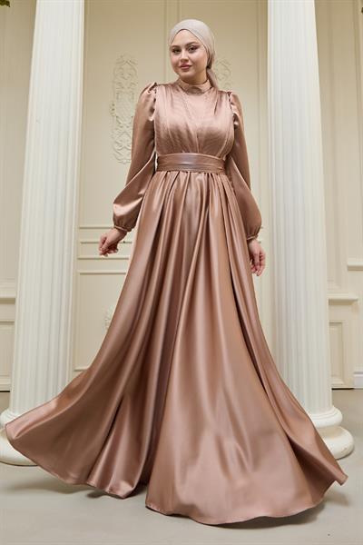 Çapraz Desenli Piliseli Camel Saten Elbise