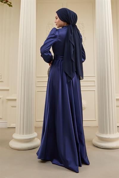 Çapraz Desenli Piliseli Saks Mavisi Saten Elbise