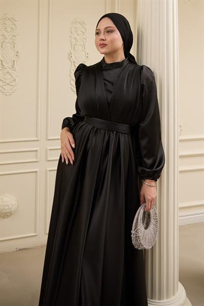 Çapraz Desenli Piliseli Siyah Saten Elbise