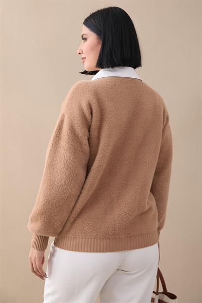 Cep Detaylı Tüylü Camel Triko Hırka